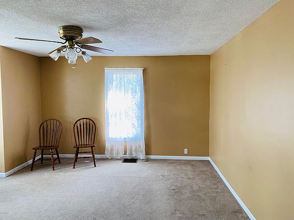 2nd image of 343 N Michigan Ave