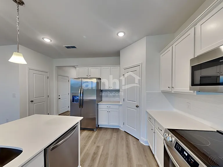 201 Gershon Way — Photo 3
