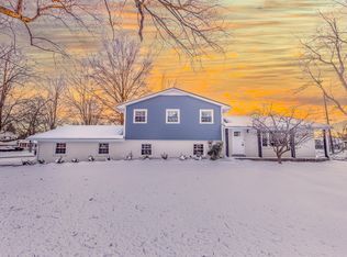 110 Ravenwood Rd, Versailles, KY 40383