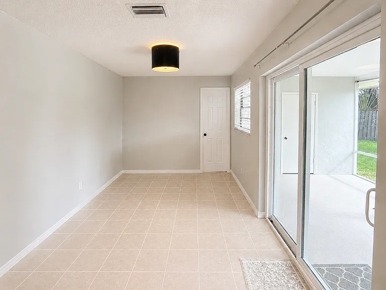 2478 NW Holiday Ct — Photo 22