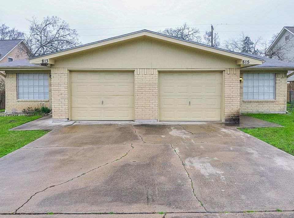 1st image of 815 Dominik Dr