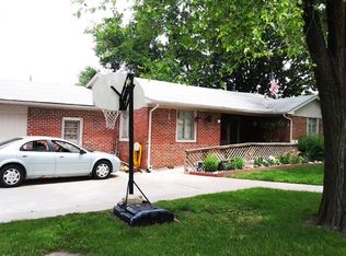 902 Washington Rd, Newton, KS 67114