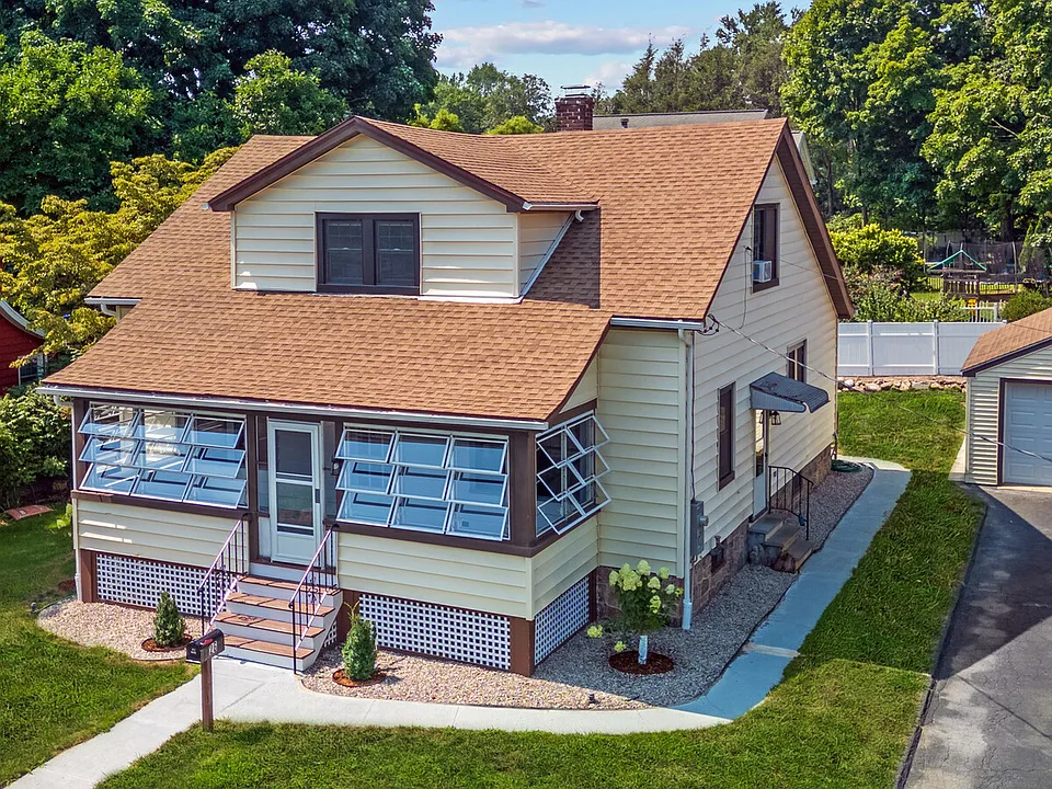 26 Phillips St