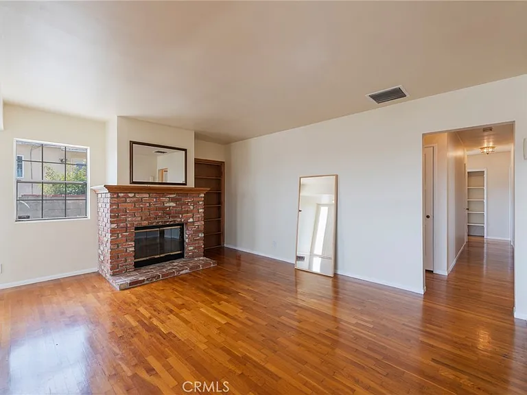 29119 S Highmore Ave — Photo 4