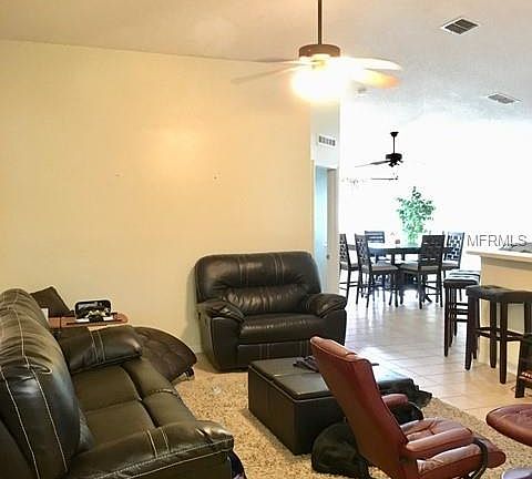 3rd image of 971 Vanderbilt Dr