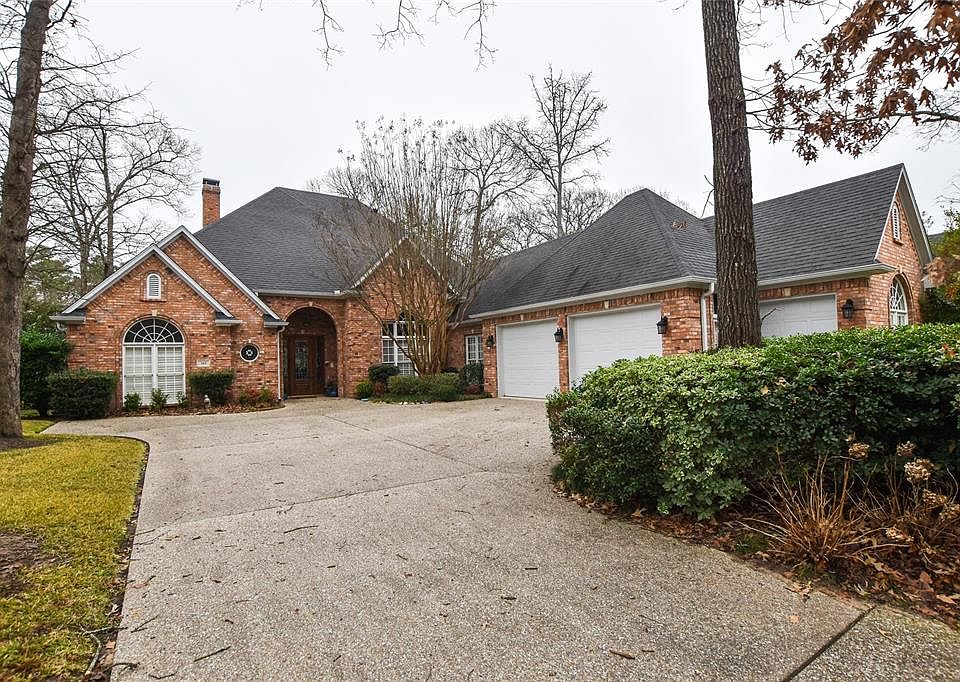 1st image of 145 Dogwood Lakes Cir