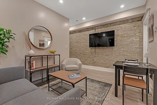 216 Seaton St #1 Photo 1