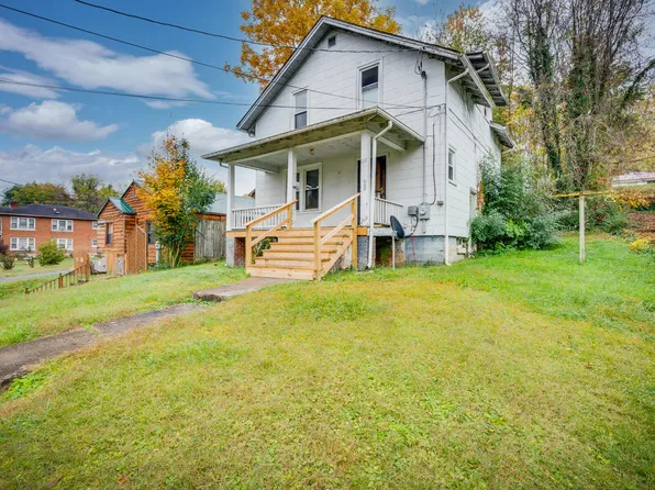 212 E K St, Elizabethton, TN 37643