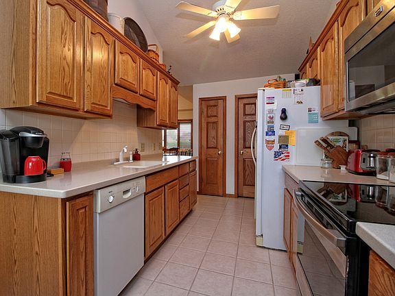 5th image of 616 Liberty Ct