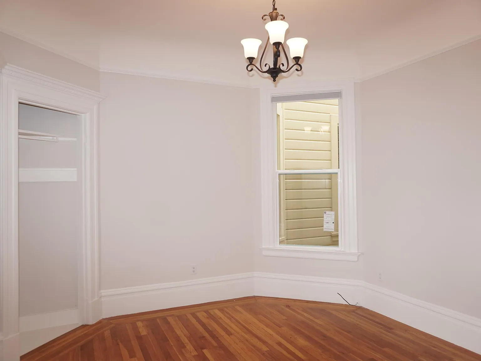 3 bed, 1.5 bath, $9,000 — Photo 4