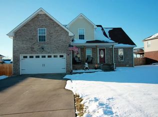 676 Clover Hills Ct, Clarksville, TN 37043