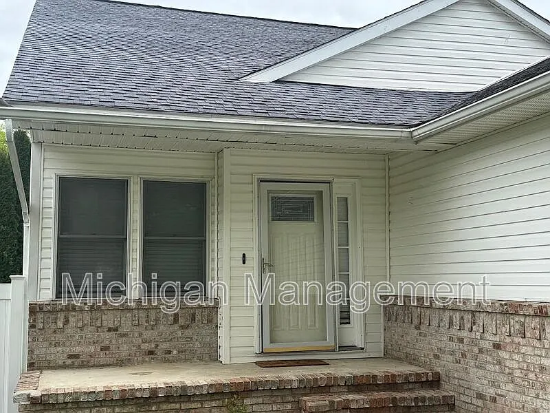 Building Photo - 11099 Grover St