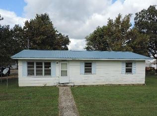 1022 Center St, Bismarck, MO 63624