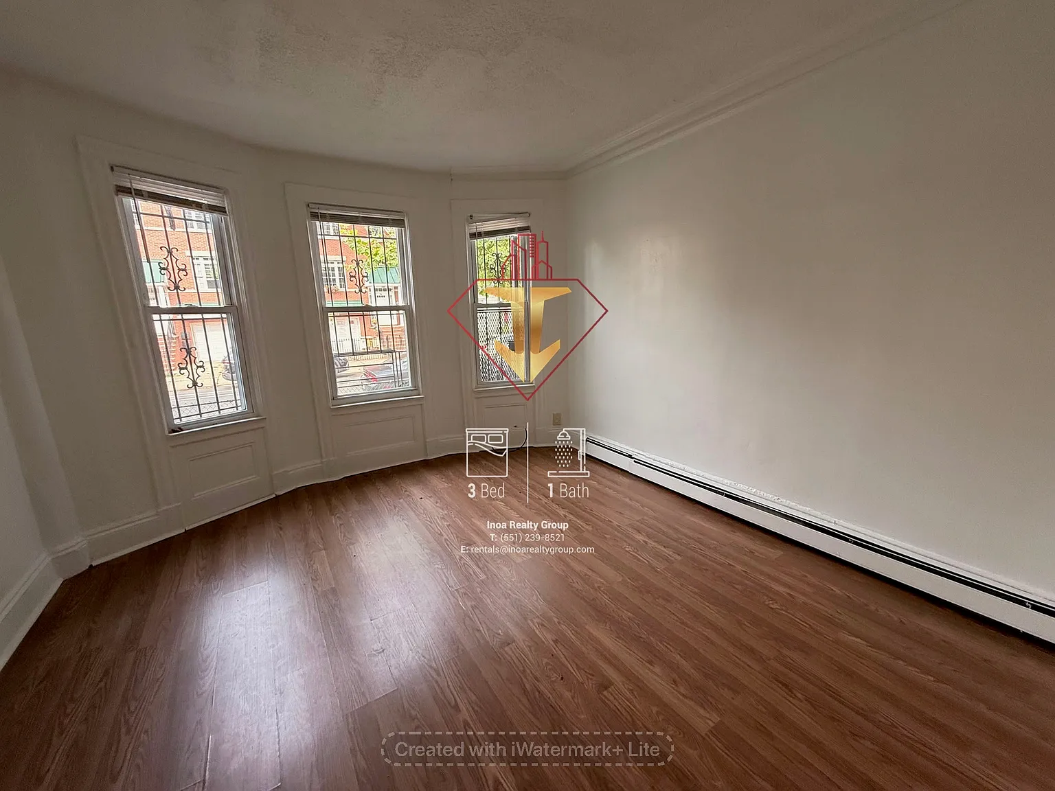 3 bed, 1000 sqft, $2,300 — Photo 2
