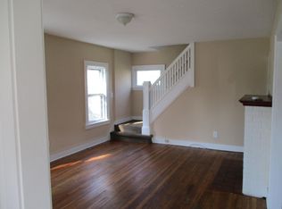 990 Yellowstone Rd, Cleveland Heights, OH 44121