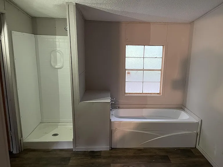 2378 Francis Marion Blvd — Photo 5