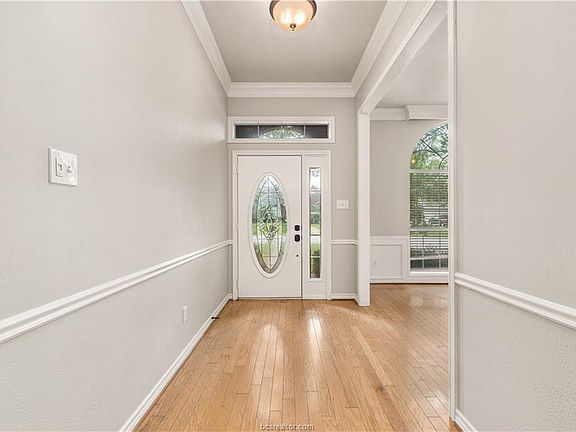 4th image of 4607 Shoal Creek Dr