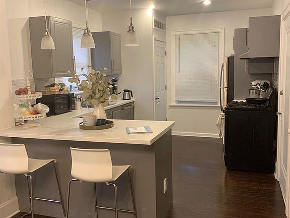 2nd image of 3771 Isabella Ave