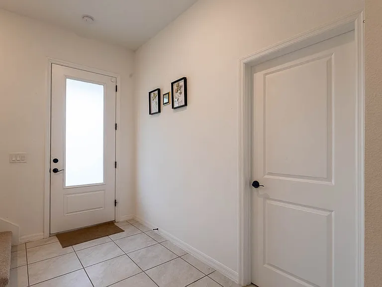 716 Moca Ln — Photo 17