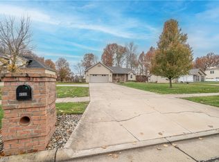 6530 Woodridge Way, Warren, OH 44481