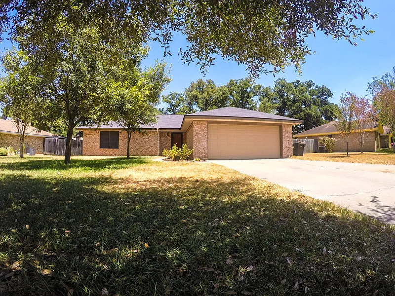 2805 Henry Ct