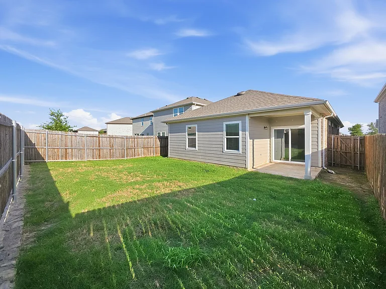 410 Forest St — Photo 18