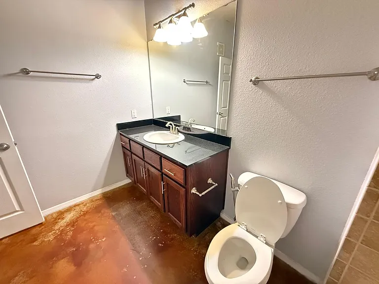 Unit Photo