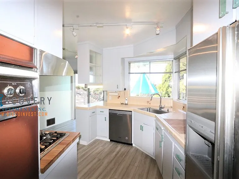 6315 Barrett Ave — Photo 10