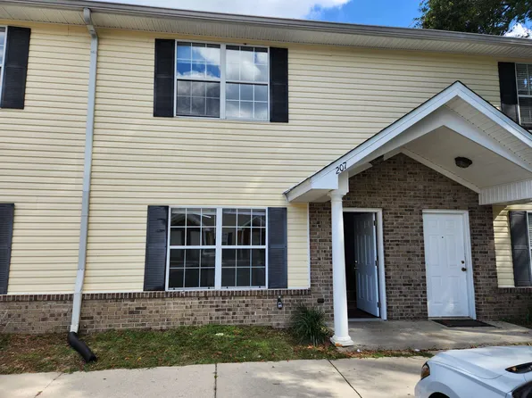 3100 Dian Rd APT 207, Tallahassee, FL 32304