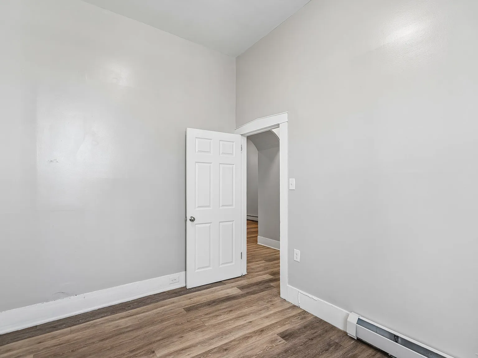 2 bed, $1,390 — Photo 4