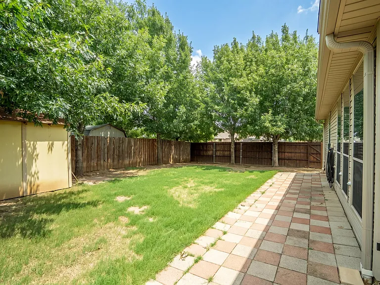 3200 Stonecrop Trl — Photo 23