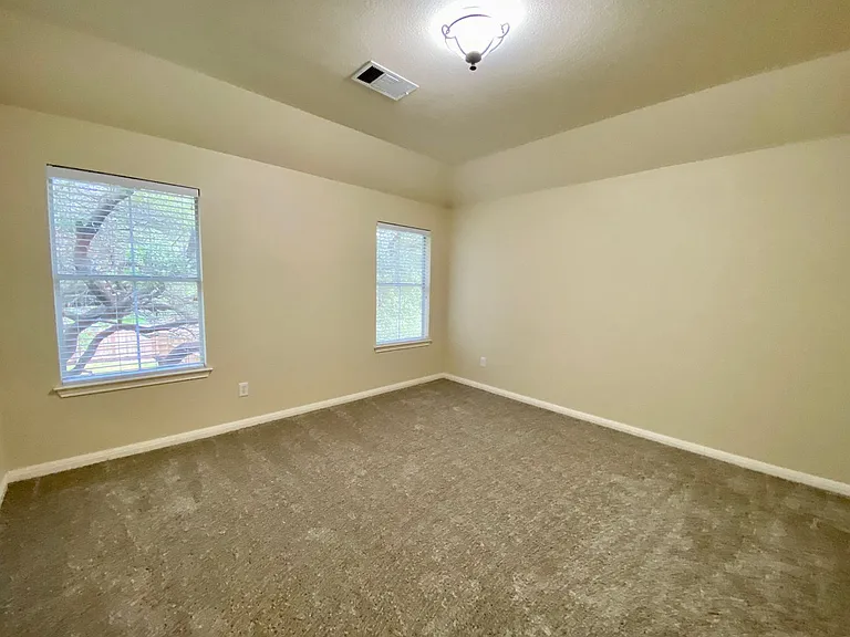 2314 Zoa Dr — Photo 30