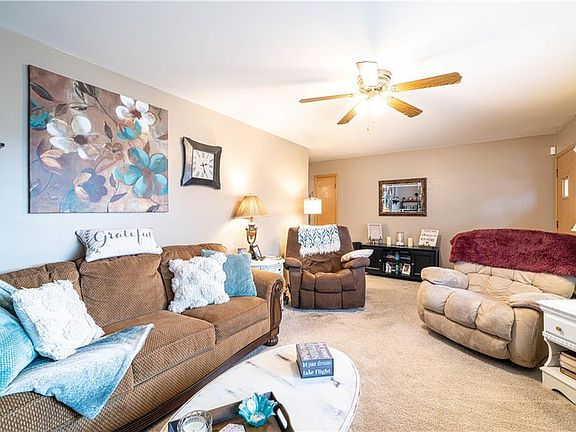 4th image of 2105 Shannon Ln