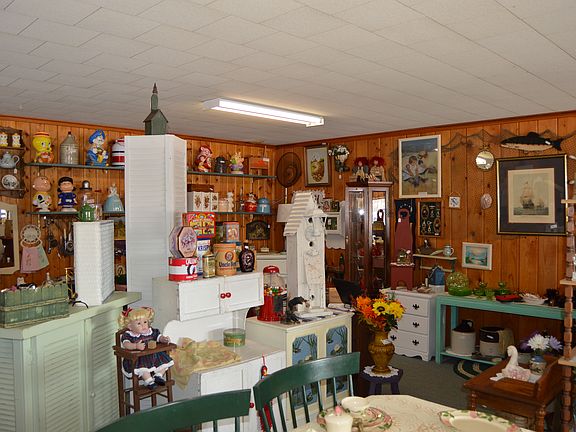 4th image of 7728 Knapp Rd
