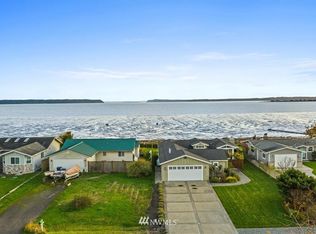 791 Livingston Bay Shore Dr, Camano Island, WA 98282