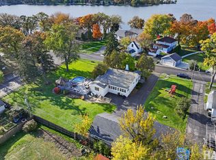 42665 N Addison Ln, Antioch, IL 60002