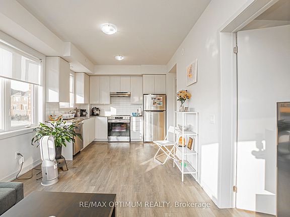 4th image of 62 Sky Harbour Dr #213