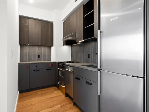 54 Noll Street image 4 of 26