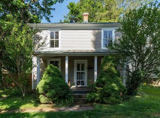 416 Haile St, Staunton, VA 24401
