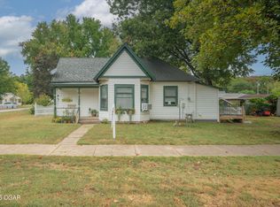 303 Ottawa St, Seneca, MO 64865