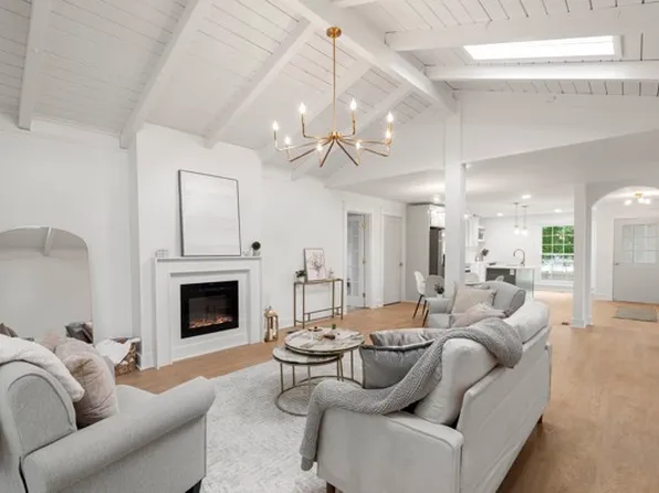 102 Imperial Point, Hendersonville, TN 37075