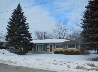 N85W17230 Lee Pl, Menomonee Falls, WI 53051