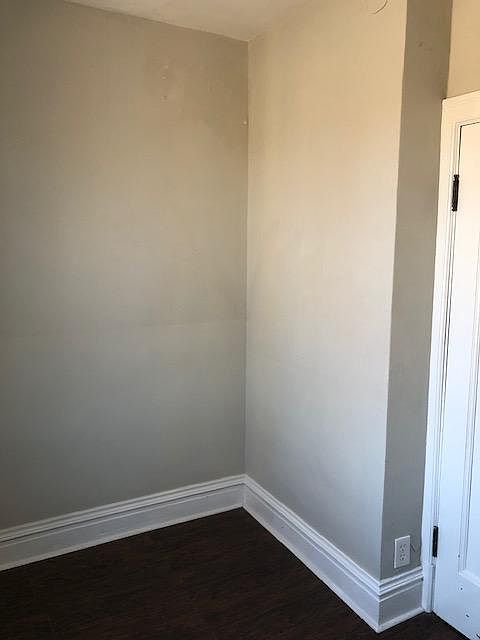 Den/Small Bedroom