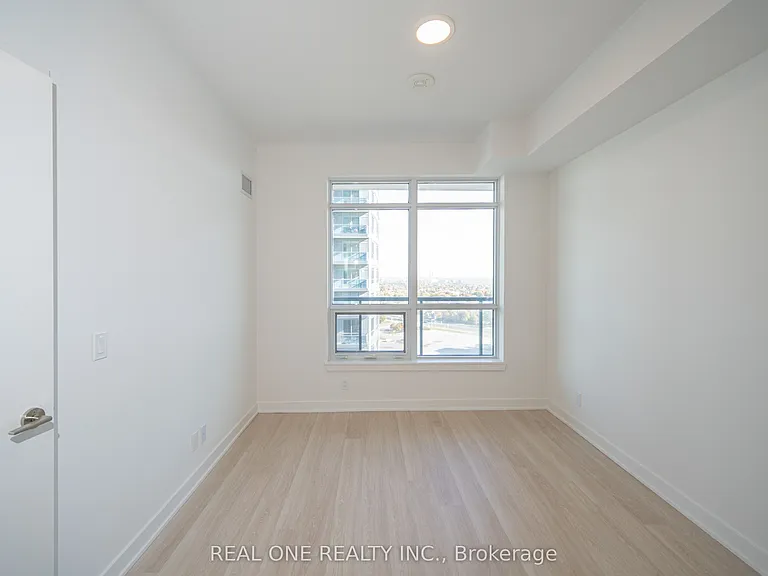 30 Upper Mall Way #1408 — Photo 18