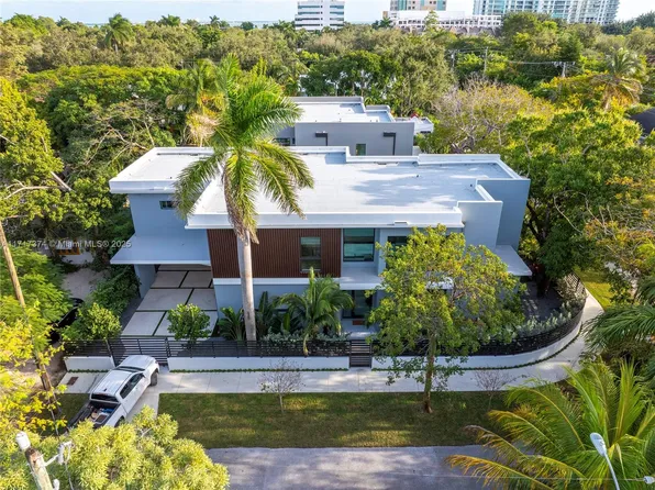 3019 Aviation Ave, Coconut Grove, FL 33133