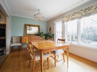 1333 Pendleton Ln, Glenview, IL 60025