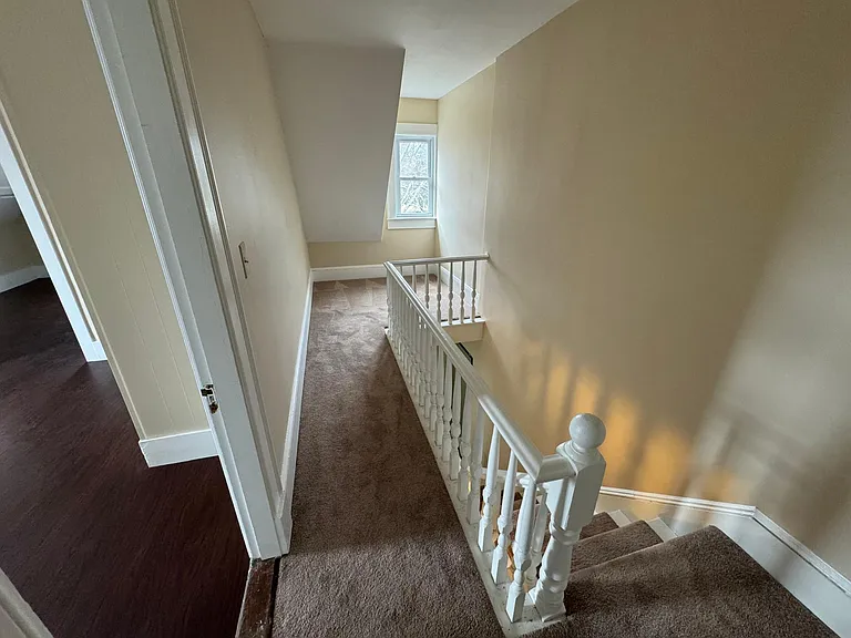 3rd floor hall