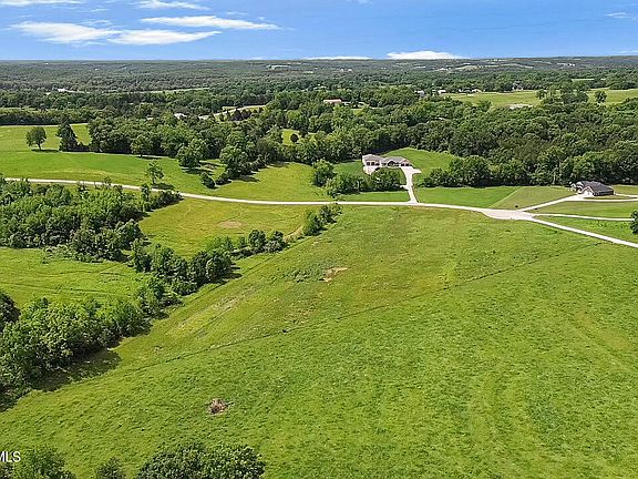 5th image of Peaceful Valley Ln