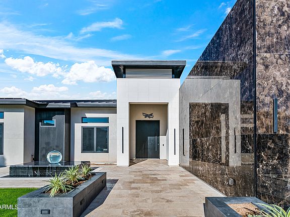 4th image of 2054 S BEVERLY Place