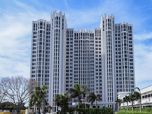 3rd image of 6849 Grenadier Blvd APT 1704